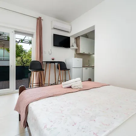 Apartmani Stanka Podstrana Exterior photo